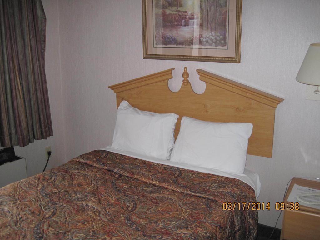 Elk Inn Motel Elkin Номер фото