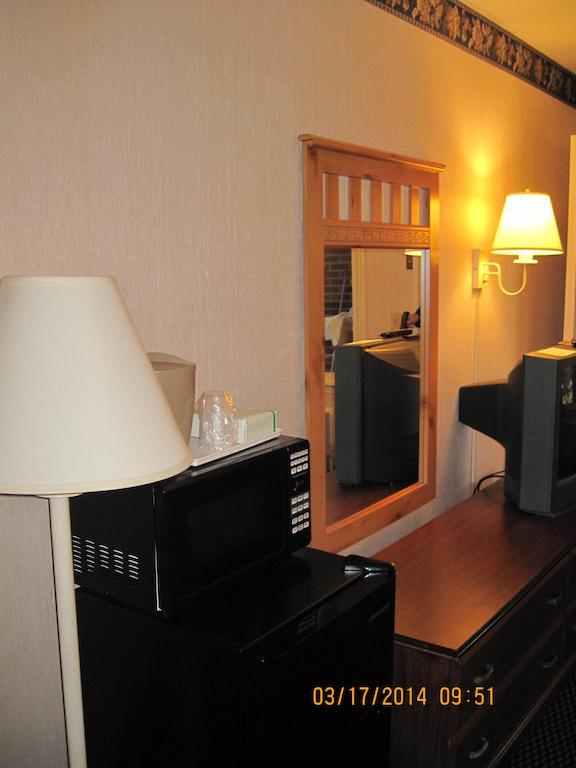 Elk Inn Motel Elkin Экстерьер фото