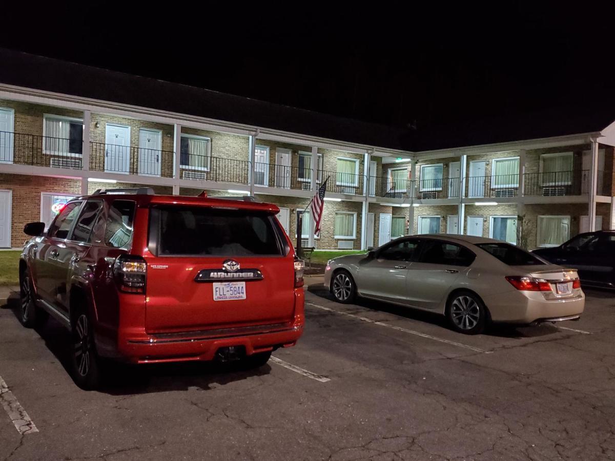 Elk Inn Motel Elkin Экстерьер фото